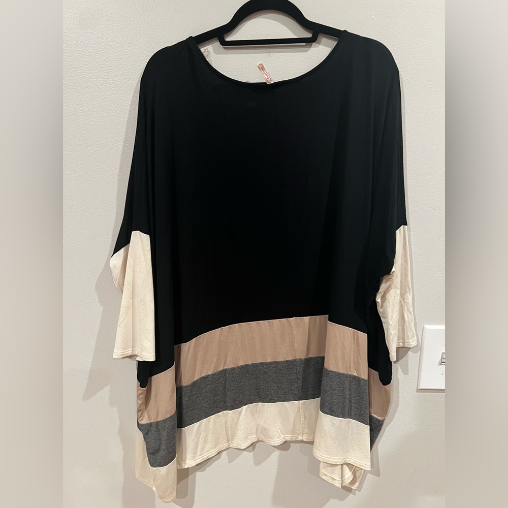 Tria Tria Black/Gray/Tan 3/4 Sleeve Top Blouse Size Medium Oversized